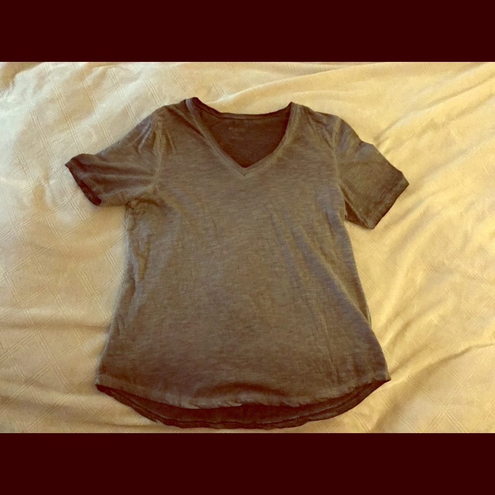 Columbia women’s t-shirt.  Grey.